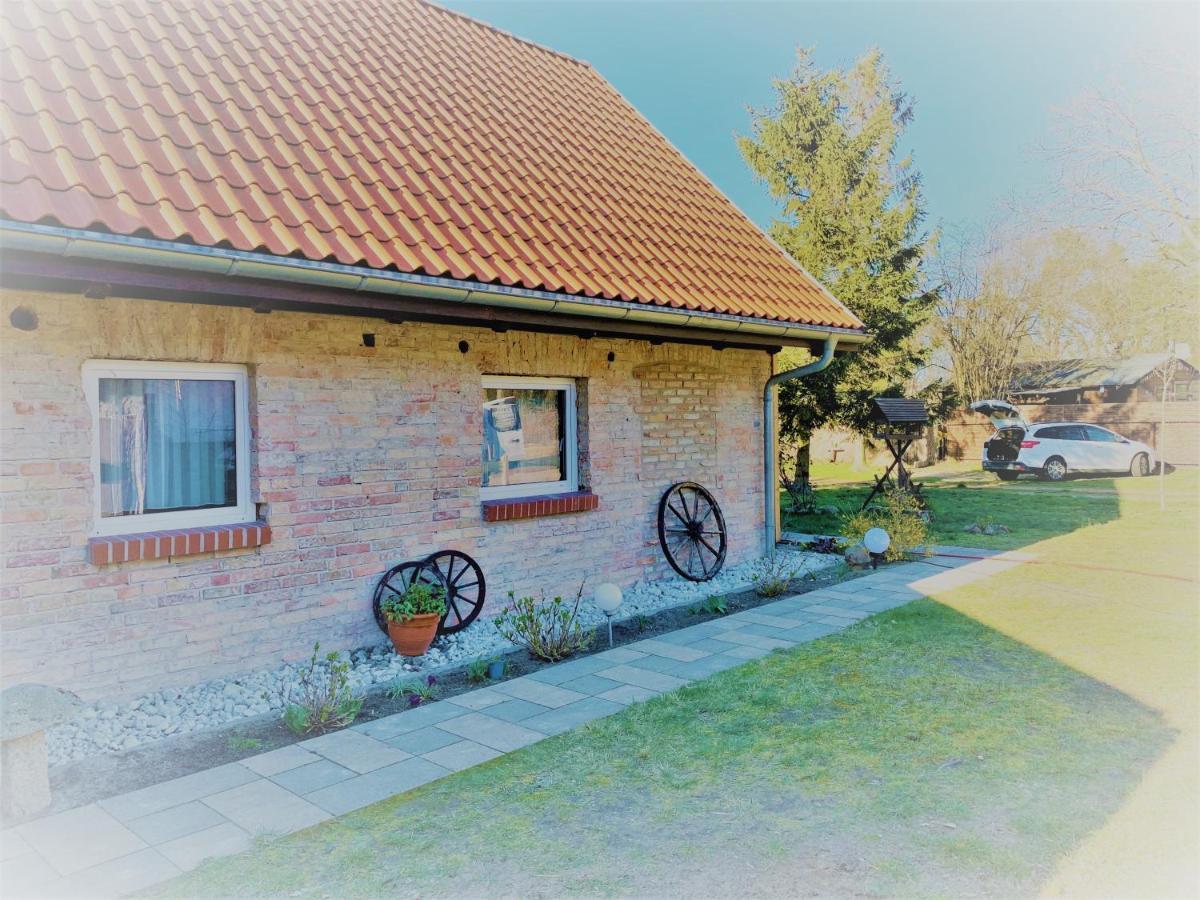 Ferienwohnung Sonne Stubbenfelde Bagian luar foto